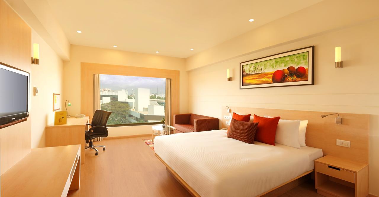 Lemon Tree Hotel, Banjara Hills, Хидерабад Екстериор снимка
